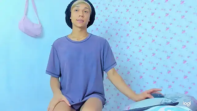 StassieBell online show from October 29, 7:48 pm