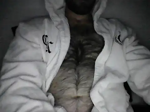 Snapshot of tommyyb chatting on September 24, 4:10 pm tommyyb online show from September 24, 4:10 pm