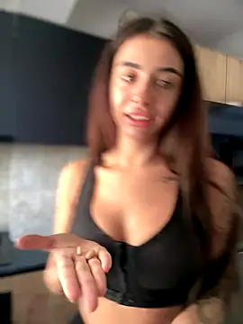 LaraVegas  online show from October 1, 5:24 am