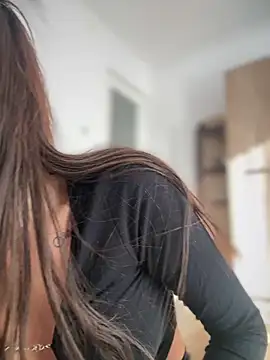 LaraVegas  online show from October 10, 6:23 am