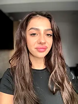 LaraVegas  online show from October 18, 6:16 am