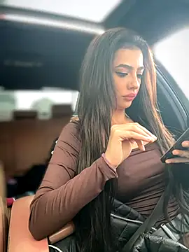 LaraVegas  online show from October 23, 7:40 am