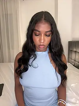 IamCrystal2 online show from March 19, 1:42 am