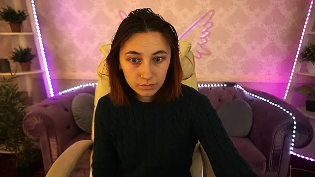 Snapshot of Roxy_Rayy chatting on December 6, 7:23 pm Roxy Rayy online show from December 6, 7:23 pm
