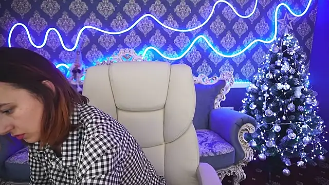 Snapshot of Roxy_Rayy chatting on December 10, 1:44 pm Roxy Rayy online show from December 10, 1:44 pm