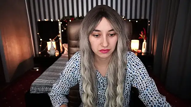 Snapshot of Roxy_Rayy chatting on January 1, 1:59 pm Roxy Rayy online show from January 1, 1:59 pm