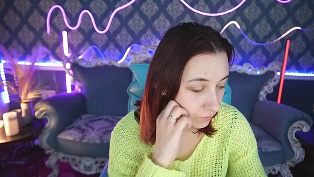 Snapshot of Roxy_Rayy chatting on February 13, 4:22 am Roxy Rayy online show from February 13, 4:22 am