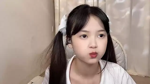 Snapshot of max688 chatting on January 6, 1:52 pm max688 online show from January 6, 1:52 pm