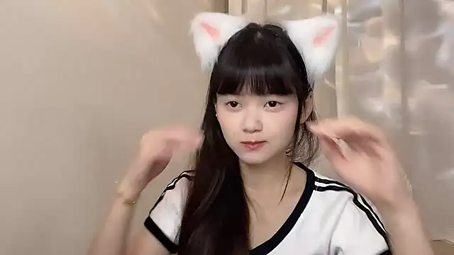 Snapshot of max688 chatting on January 14, 9:35 am max688 online show from January 14, 9:35 am