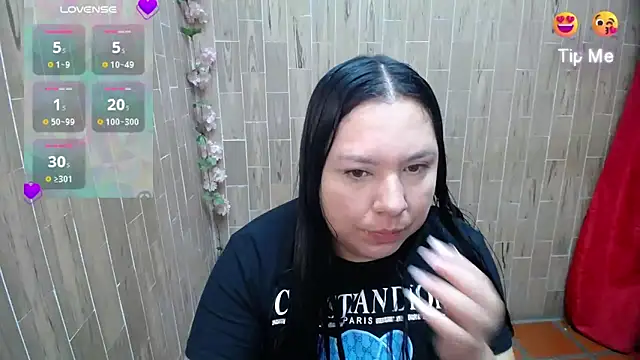 solyeria online show from March 5, 9:16 am