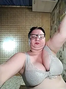 Holly-69 online show from July 2, 4:57 pm