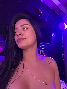 missycanoo online show from March 9, 7:45 am