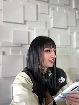 Snapshot of Annie_LS chatting on January 8, 5:37 pm Annie LS online show from January 8, 5:37 pm