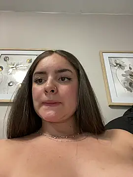 imlindapink online show from January 24, 10:19 pm