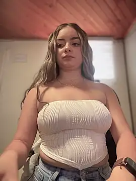 imlindapink online show from October 24, 5:31 pm