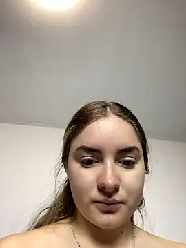 imlindapink online show from May 15, 5:42 pm