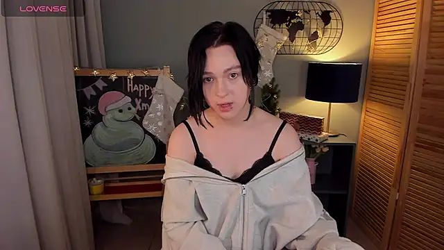 Snapshot of fiamoory chatting on December 22, 4:39 am fiamoory online show from December 22, 4:39 am