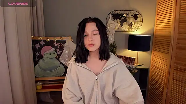 Snapshot of fiamoory chatting on December 22, 7:44 am fiamoory online show from December 22, 7:44 am