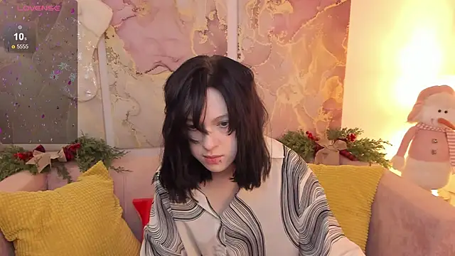 Snapshot of fiamoory chatting on December 23, 2:56 am fiamoory online show from December 23, 2:56 am