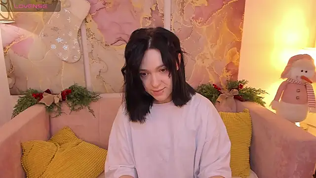 Snapshot of fiamoory chatting on December 24, 4:33 am fiamoory online show from December 24, 4:33 am