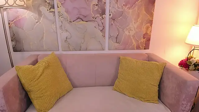 Snapshot of fiamoory chatting on January 16, 1:27 am fiamoory online show from January 16, 1:27 am