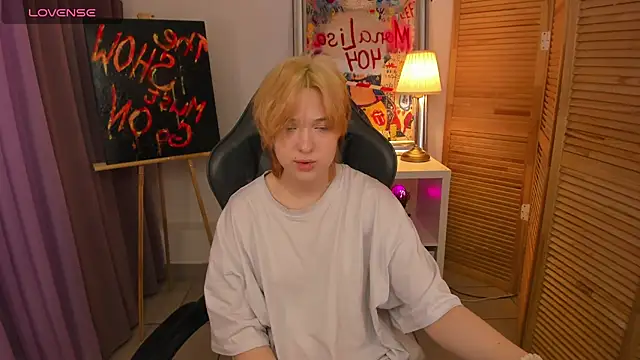 Snapshot of fiamoory chatting on January 22, 7:35 am fiamoory online show from January 22, 7:35 am