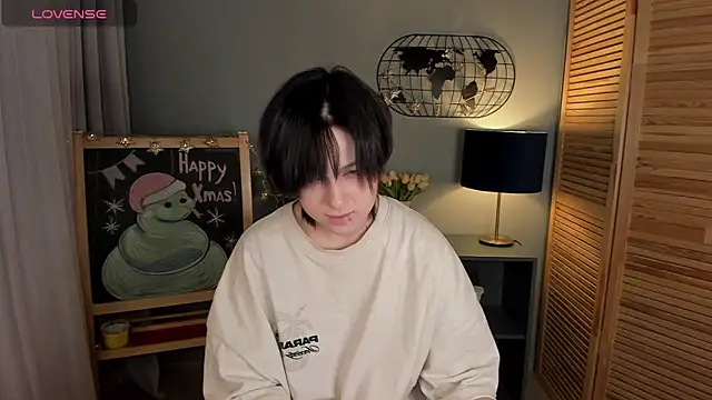 Snapshot of fiamoory chatting on February 2, 1:23 am fiamoory online show from February 2, 1:23 am