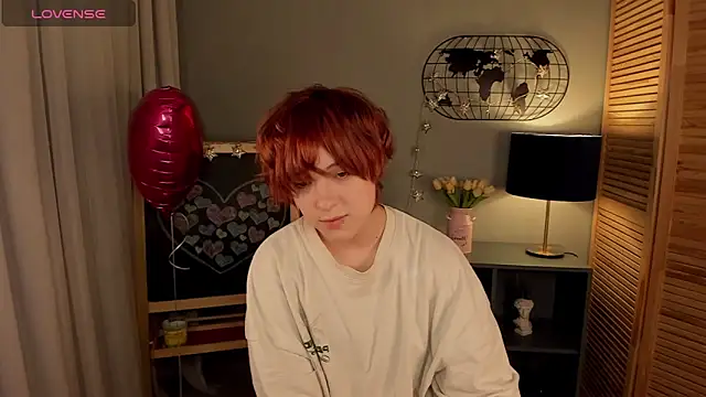 Snapshot of fiamoory chatting on February 11, 4:33 am fiamoory online show from February 11, 4:33 am