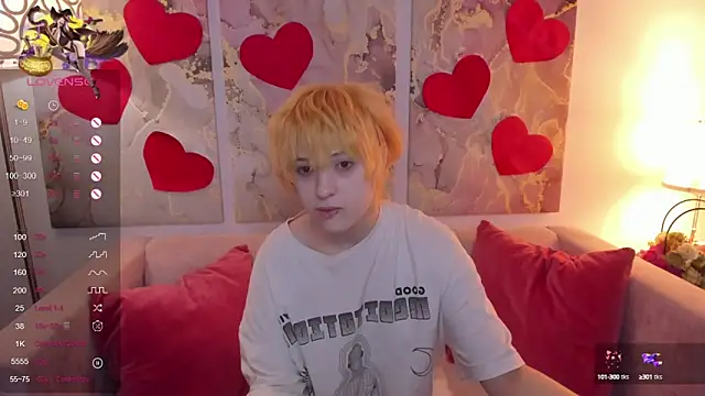 Snapshot of fiamoory chatting on February 24, 1:57 am fiamoory online show from February 24, 1:57 am