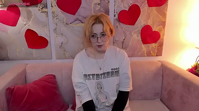 Snapshot of fiamoory chatting on February 26, 1:11 am fiamoory online show from February 26, 1:11 am