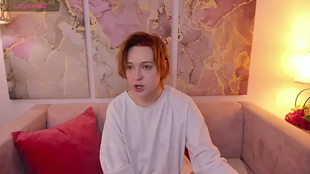 Snapshot of fiamoory chatting on March 4, 4:27 am fiamoory online show from March 4, 4:27 am