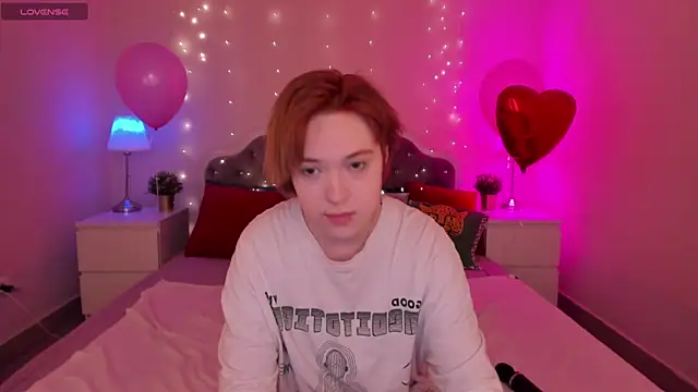 Snapshot of fiamoory chatting on March 9, 11:25 am fiamoory online show from March 9, 11:25 am