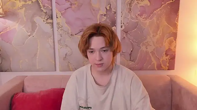 Snapshot of fiamoory chatting on March 17, 4:19 am fiamoory online show from March 17, 4:19 am