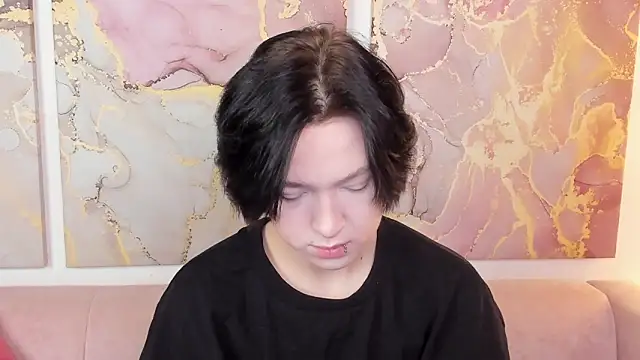 Snapshot of fiamoory chatting on October 12, 1:26 am fiamoory online show from October 12, 1:26 am