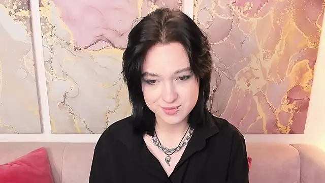 Snapshot of fiamoory chatting on October 15, 1:17 am fiamoory online show from October 15, 1:17 am