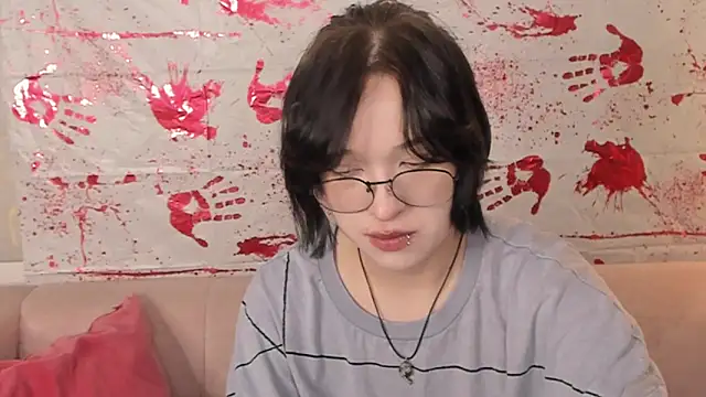 Snapshot of fiamoory chatting on October 27, 1:20 am fiamoory online show from October 27, 1:20 am