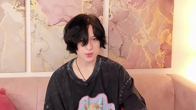 Snapshot of fiamoory chatting on November 4, 12:43 am fiamoory online show from November 4, 12:43 am