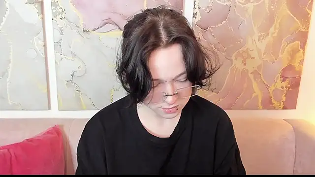 fiamoory online show from March 25, 1:22 am