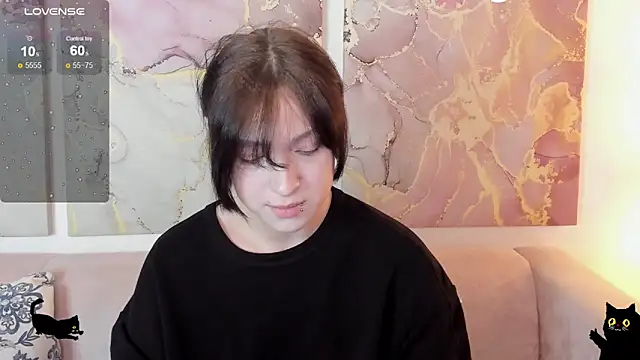 fiamoory online show from May 19, 1:56 am