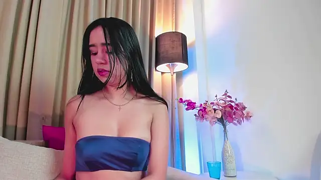 LaraGoldd online show from February 11, 12:38 am