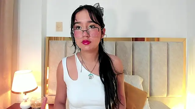 LaraGoldd online show from September 19, 12:34 am