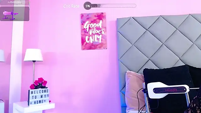 Snapshot of SaraSchmitt chatting on February 27, 10:20 pm SaraSchmitt online show from February 27, 10:20 pm