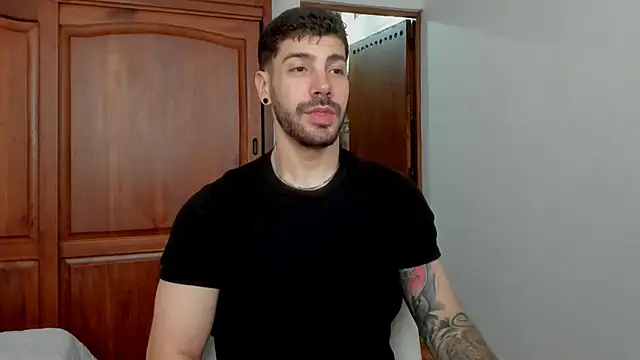 Guyinthemountain online show from June 18, 3:49 pm