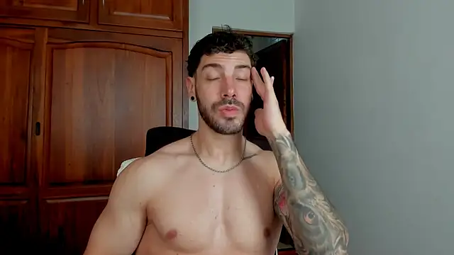 Guyinthemountain online show from July 10, 3:58 pm