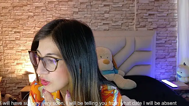  jade white  online show from May 15, 4:58 pm