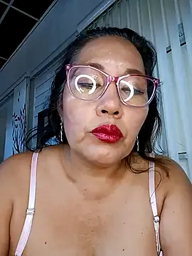 anniecoopeer online show from January 8, 8:29 pm
