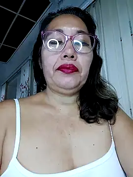 anniecoopeer online show from January 10, 2:45 pm