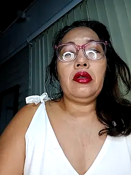 anniecoopeer online show from February 2, 11:08 am