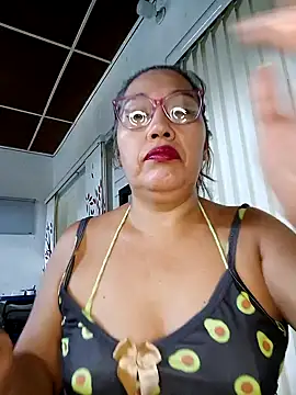 anniecoopeer online show from February 4, 6:38 pm