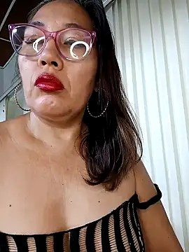 anniecoopeer online show from February 8, 3:53 pm
